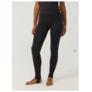 NWT Outdoor Voices OV CloudKnit Stirrup Leggings  - MEDIUM - Black - MEDIUM